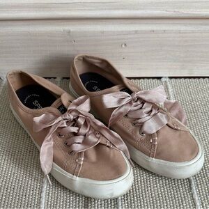 Sperry Women's Pink Canvas Sneakers